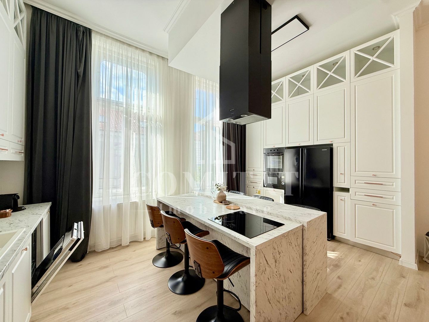 Apartament cu 3 camere Ultracentral - Poză 5