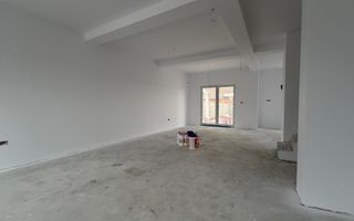 Duplex despartit | Inainte de Kaufland | Toate utilitatile | Curte amenajata - Poză 7