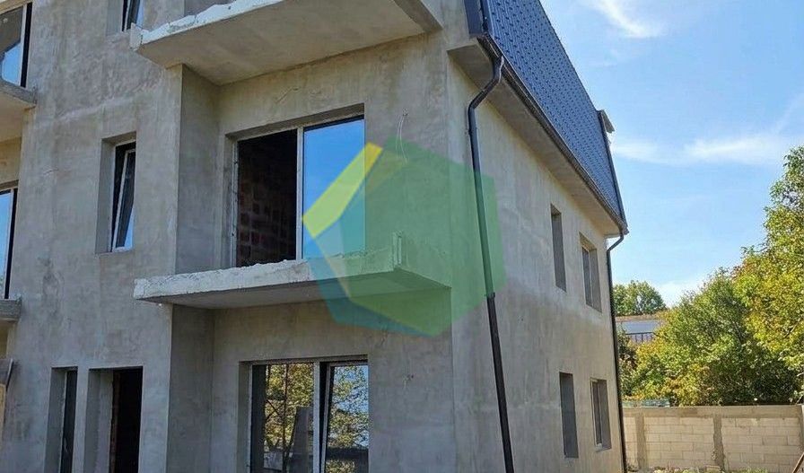 Casă 170 mp utili cu dormitor la parter, Otopeni - Poză 1