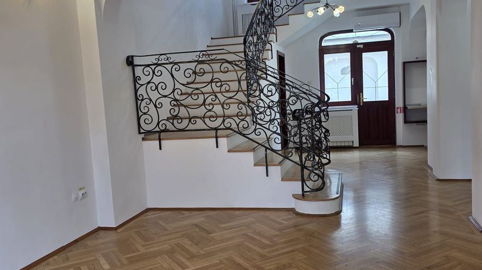 Vila de inchiriat - Poză 2