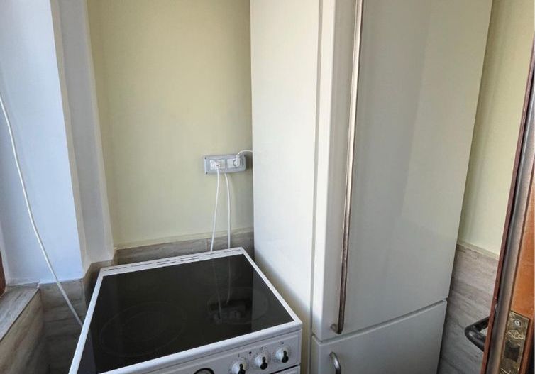 Apartament 2 camere – Decomandat – Etaj 1 – Zona Trocadero - Poză 4