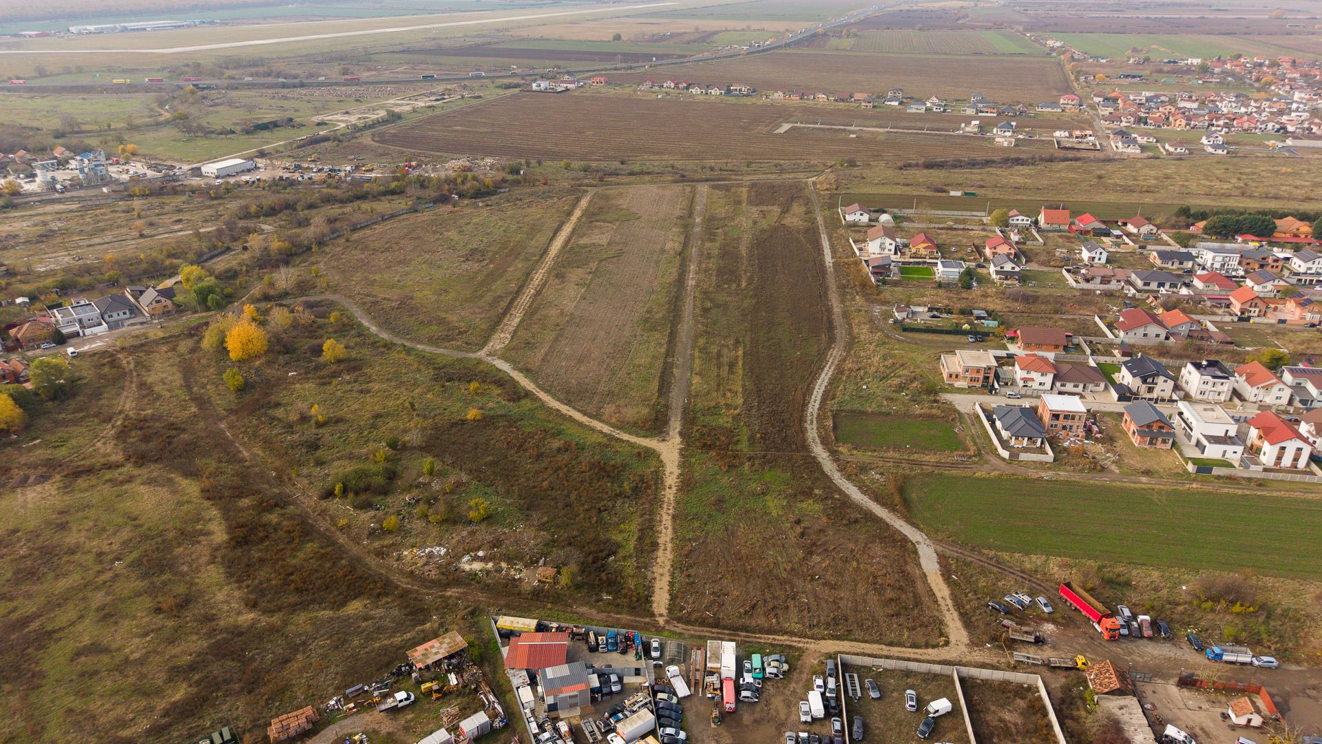 Loturi de case în zona Bujac. Arad - Poză 4