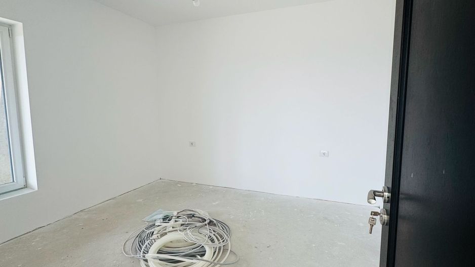 Casa noua de vanzare la gri in Santandrei - Poză 3