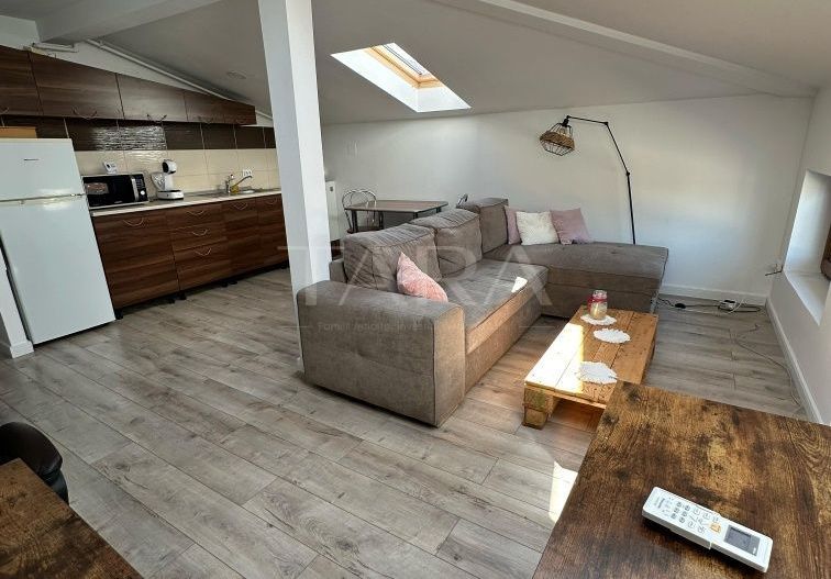 Apartament 2 camere la Mansarda - Poză 1