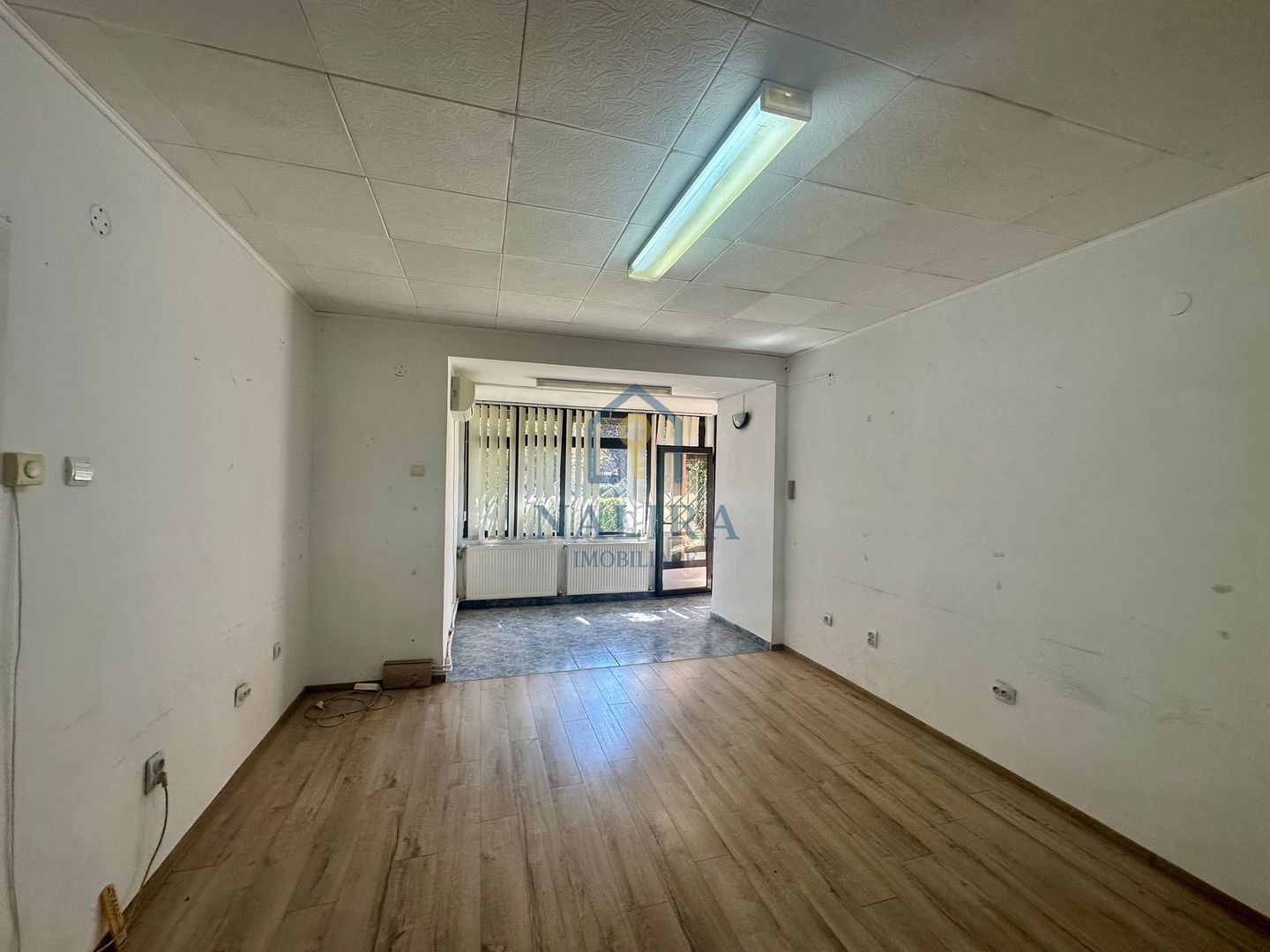 Spațiu Comercial de Vânzare – Aleea cu Castani - Coșbuc - Poză 2