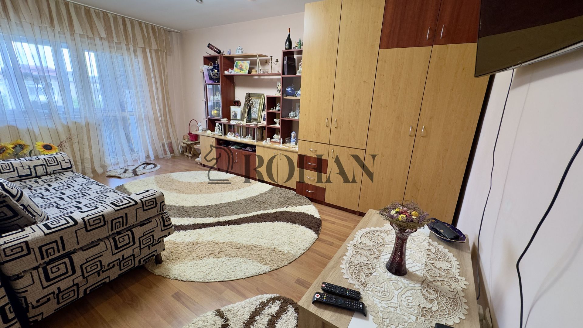 Apartament 3 camere, 70 mp total, loc de parcare, Str. Vânătorilor - Poză 2