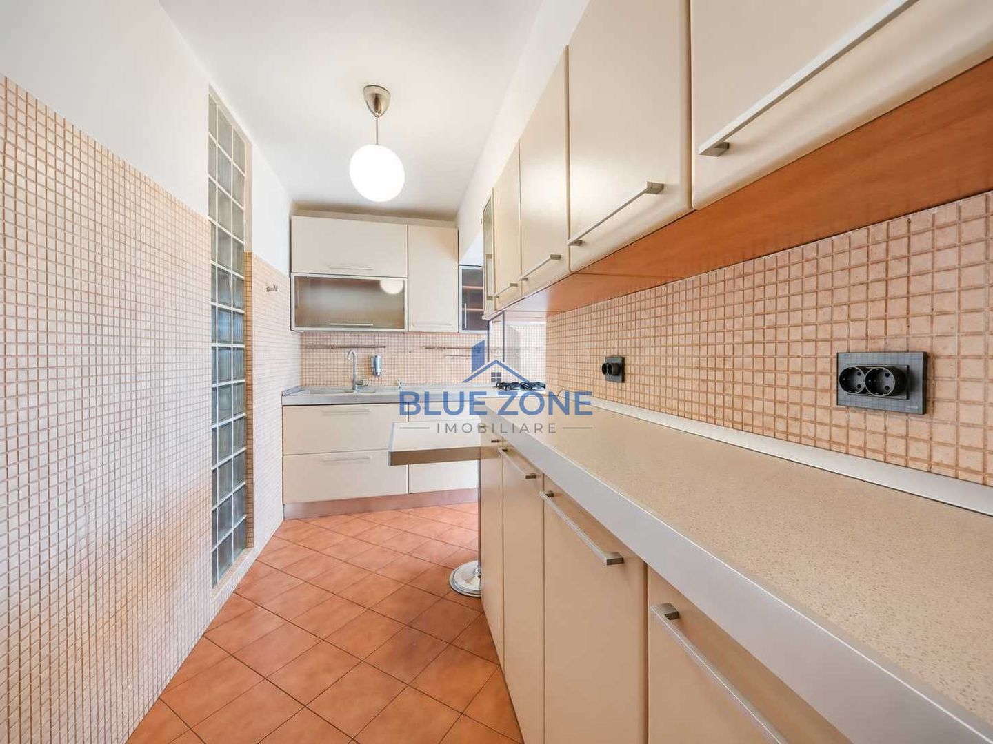 Apartament 2 camere | Bd. Unirii | 65,7 mp | 3 balcoane | 669 € - Poză 6