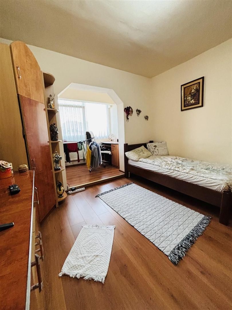 APARTAMENT CU 2 CAMERE DECOMANDAT CALEA ARADULUI - Poză 5