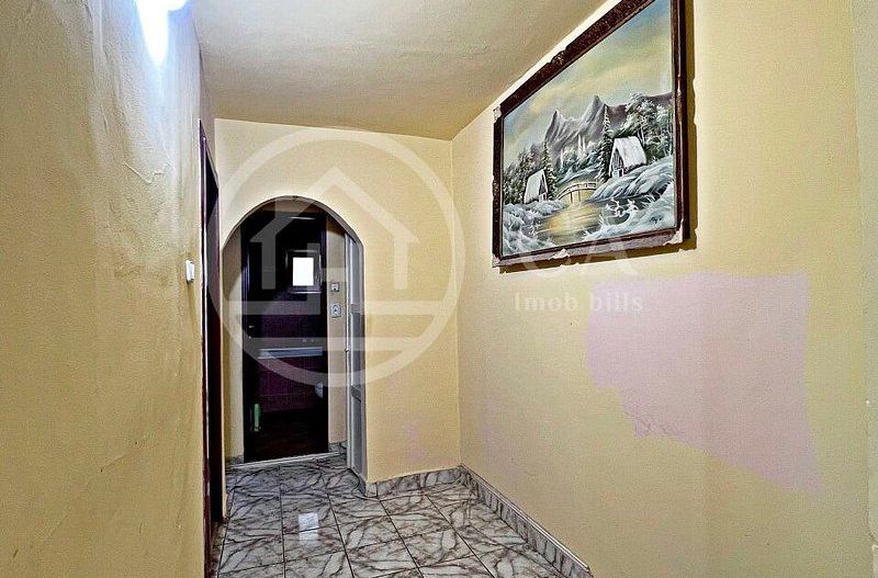 Apartament cu 3 camere de vanzare in zona Rogerius, Oradea - Poză 4