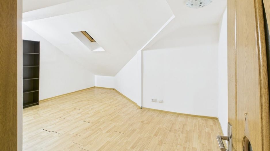 Apartament 1 cameră cu balcon și pod compartimentat | Dâmbovița, Timiș - Poză 13