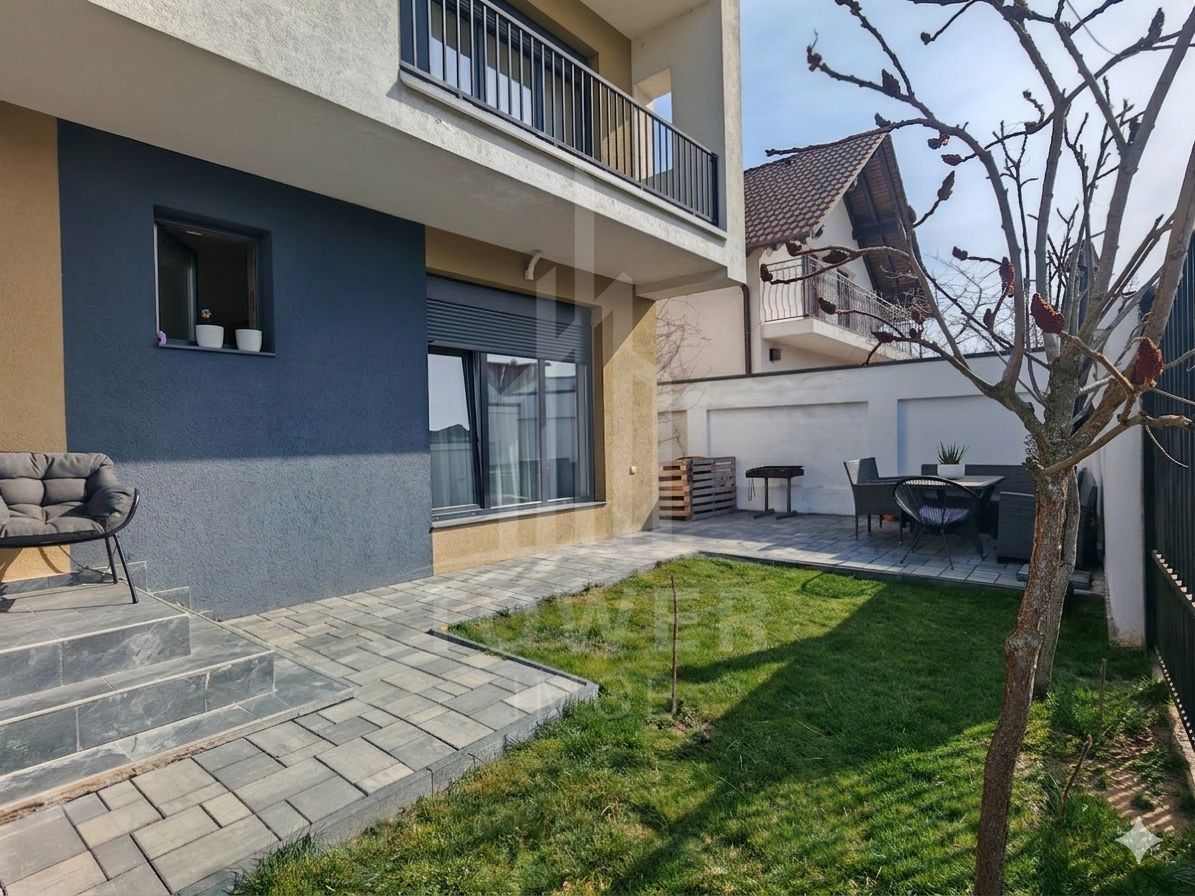 Apartament modern cu curte proprie – ideal pentru familie, zona Brana - Poză 1