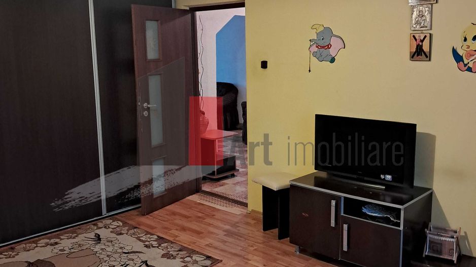 APARTAMENT 4 CAMERE 13 SEPTEMBRIE - Poză 1