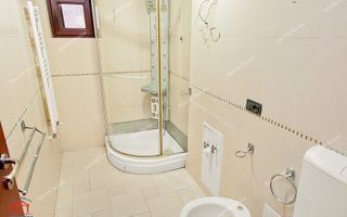 Apartament 3 camere dec in Galati Micro 21 vedere la Dunare langa turn - Poză 8