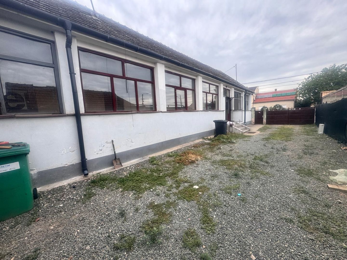 Casa de inchiriat 15 locuri cazare angajati, muncitori Micalaca Arad - Poză 15