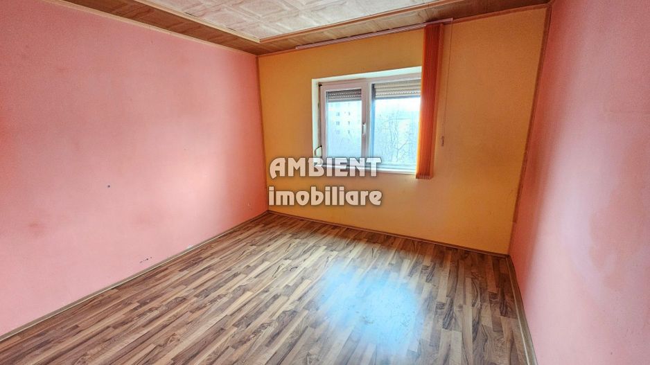 Apartament cu 2 camere, etaj 4, zona TRAIAN; - Poză 2