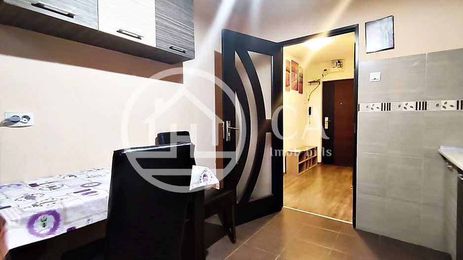 Apartament de închiriat cu 3 camere în zona Rogerius, Oradea - Poză 8