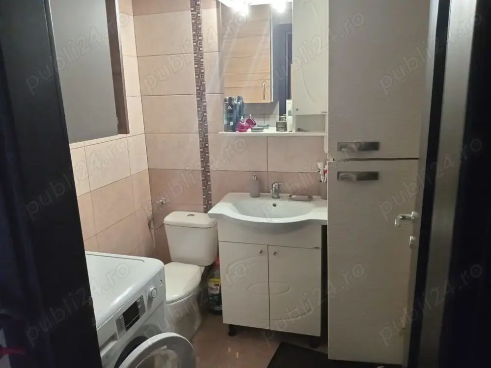 De vanzare apartament 3 camere + loc parcare, Cartierul Latin - Poză 5
