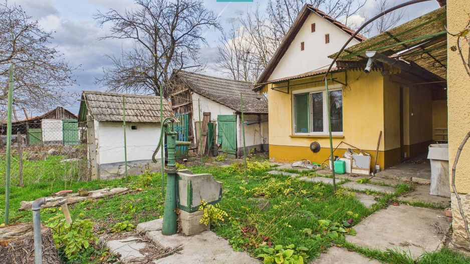 Casă cu 3 camere și potențial în Nagybanhegyes - Poză 7