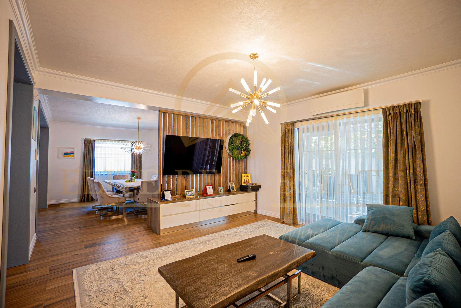 Mamaia Sat - Casă ultra-modernă de lux  – 5 camere, 4 dormitoare. - Poză 4