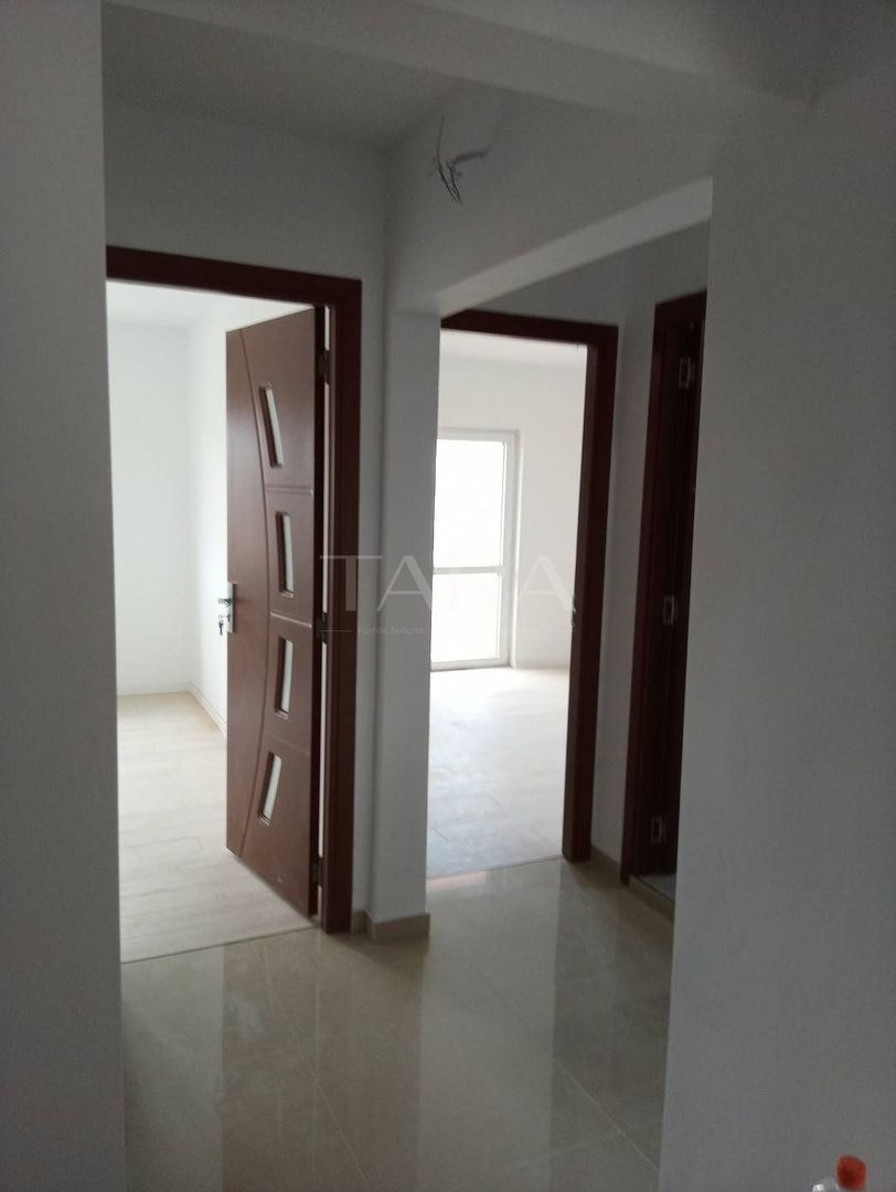 Apartament 3 camere, Floresti - Poză 1