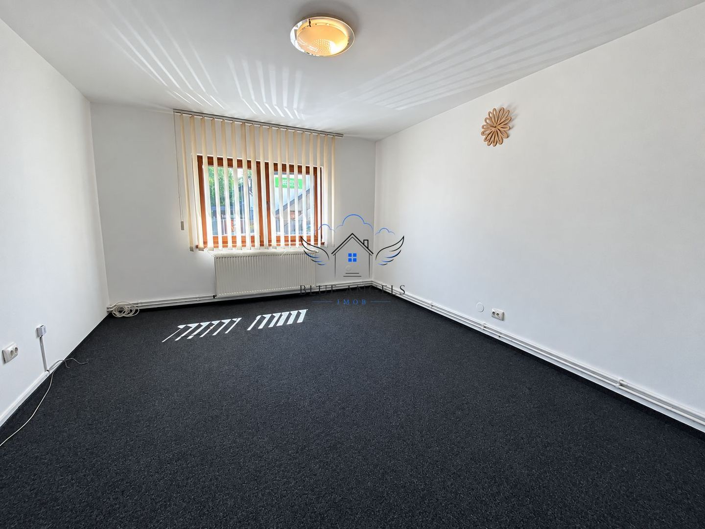 Apartament 4 camere NEMOBILAT, la PARTER, pretabil birouri - Poză 1