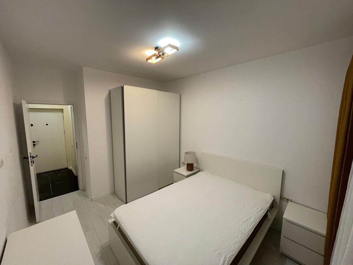 De Închiriat Apartament 2 Camere, Centrală, Parcare, Confort Urban - Poză 9