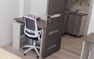 Închiriere 🏡 Studio renovat, curte + terasă, lângă metrou Ștefan cel Mare - Poză 3