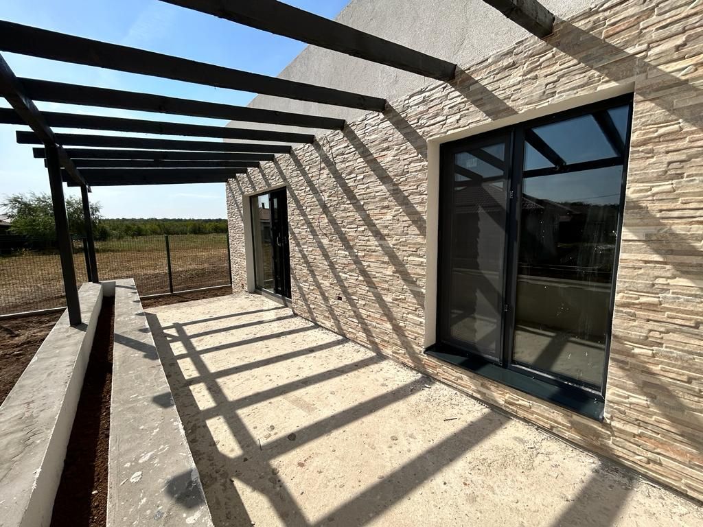 Casa individuala cu 4 camere Privighetorilor | Balotesti - Poză 1