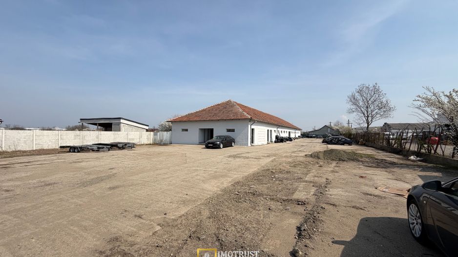 Hala + teren de închiriat pentru service auto / dezmembrări / depozit - Poză 2