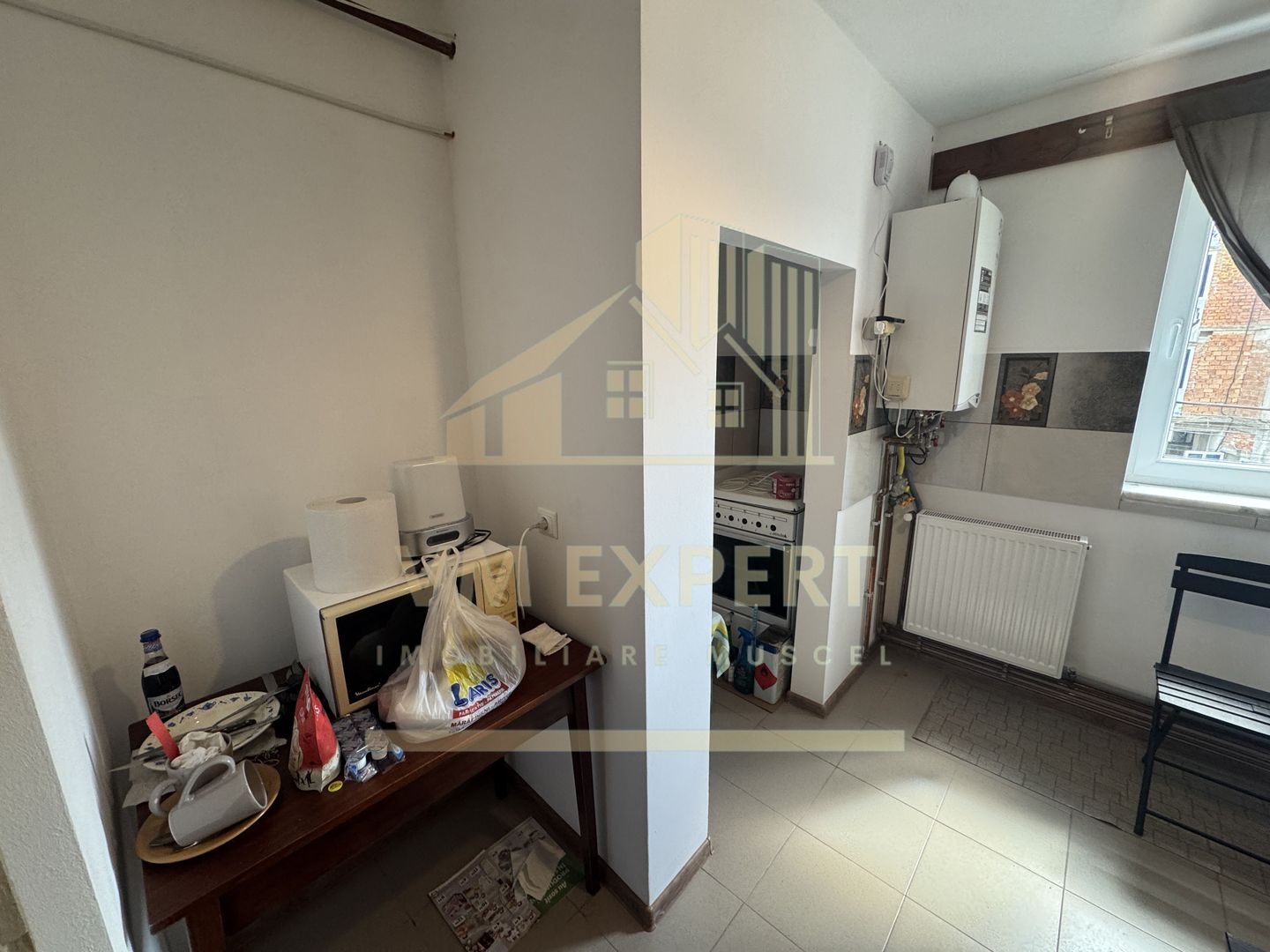 APARTAMENT 2 CAMERE ETAJ 2 ULTRACENTRAL CAMPULUNG - Poză 4