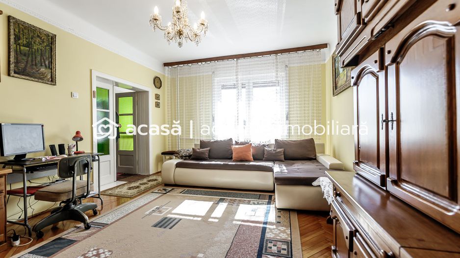 Preț NOU! Casa P+2 în zona centrală Chișineu-Criș - Poză 4