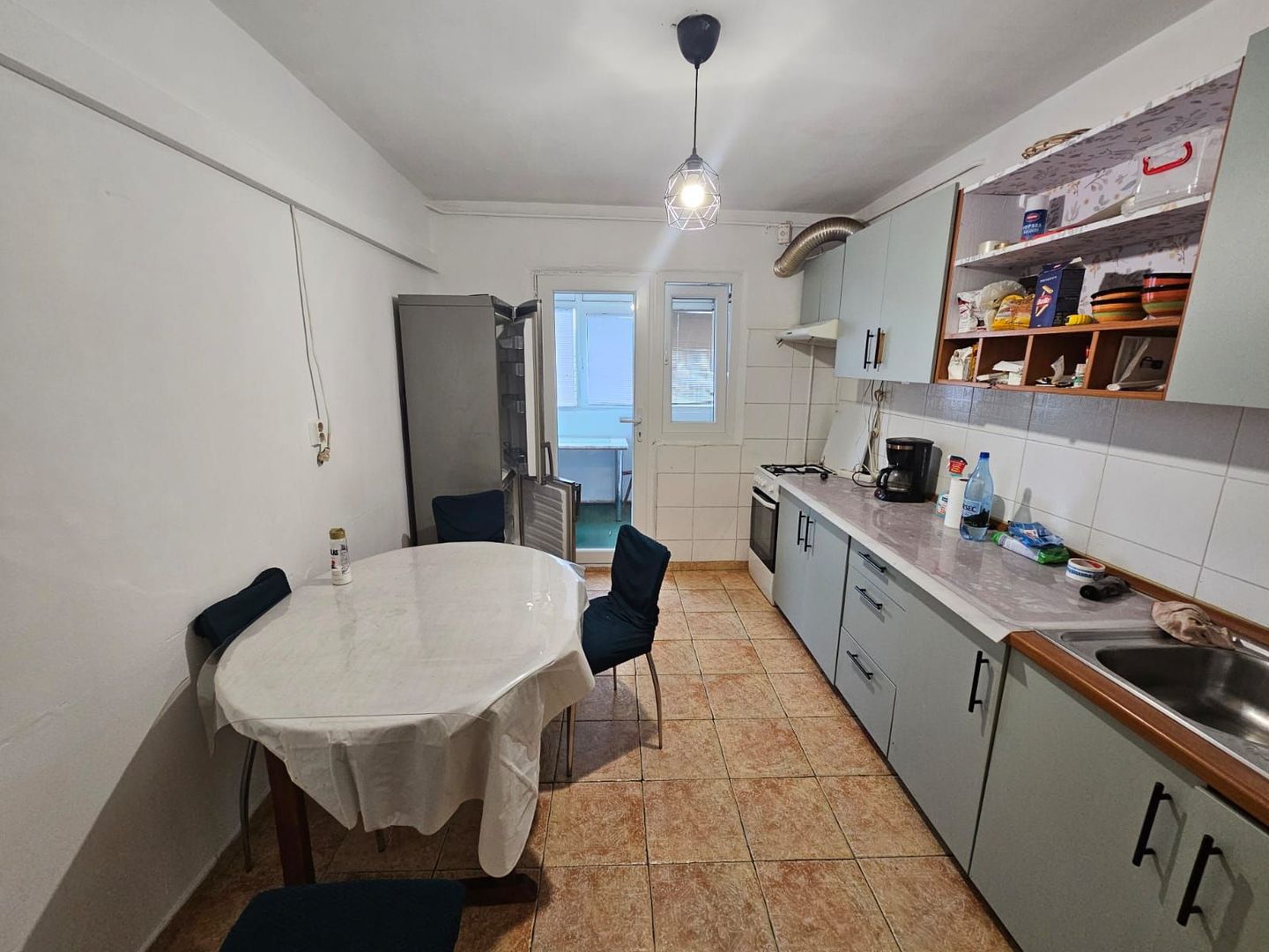 STEFAN CEL MARE - Polona - Chirie - 4 camere - 2 minute metrou - Poză 4