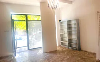 Spatiu stradal, central, cu vad comercial si vizibilitate excelenta - Poză 16