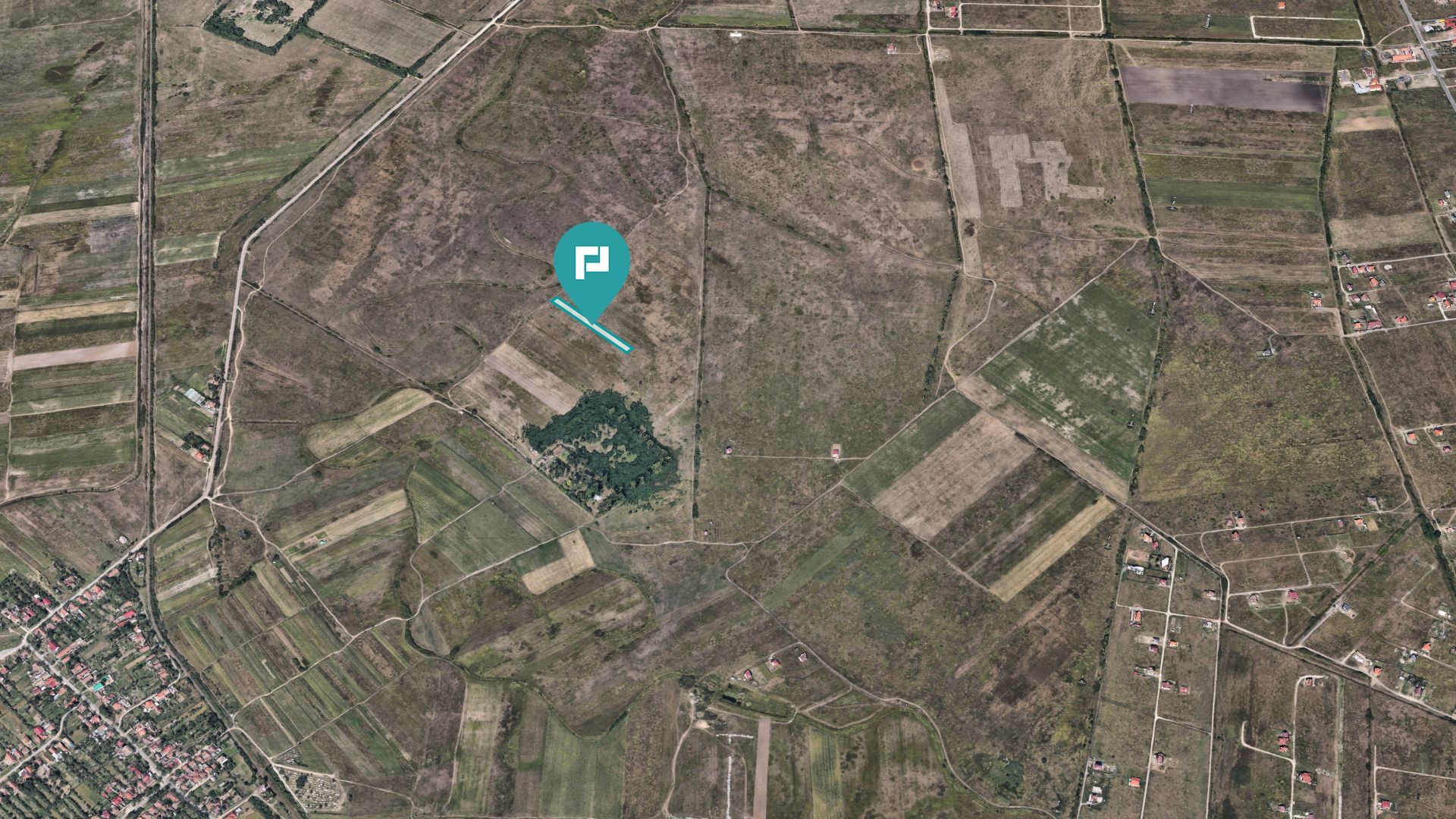 Investiție cu potențial ridicat, teren 10.000 mp - Poză 2