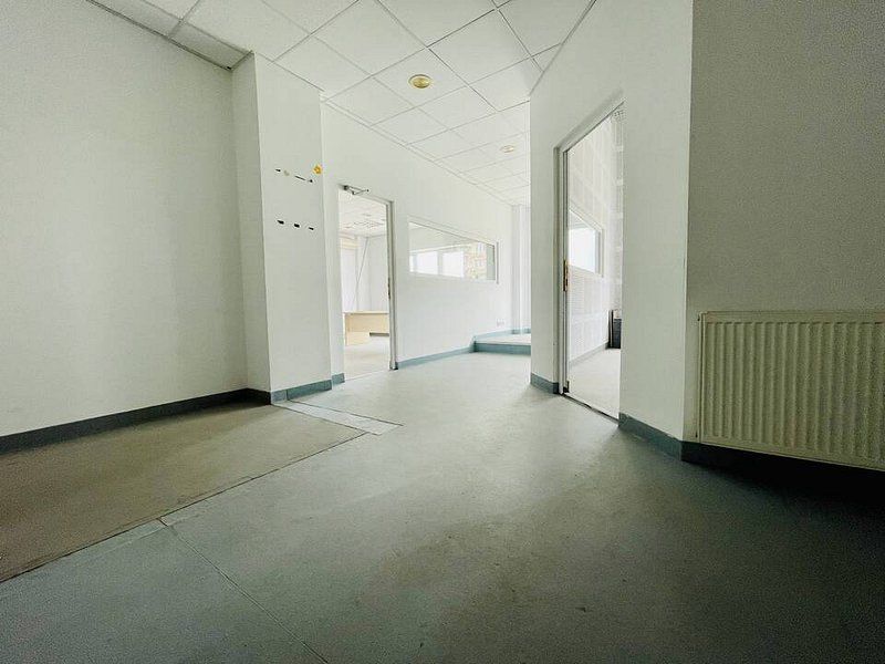 Spatiu pentru birouri in zona Take Ionescu - Poză 12