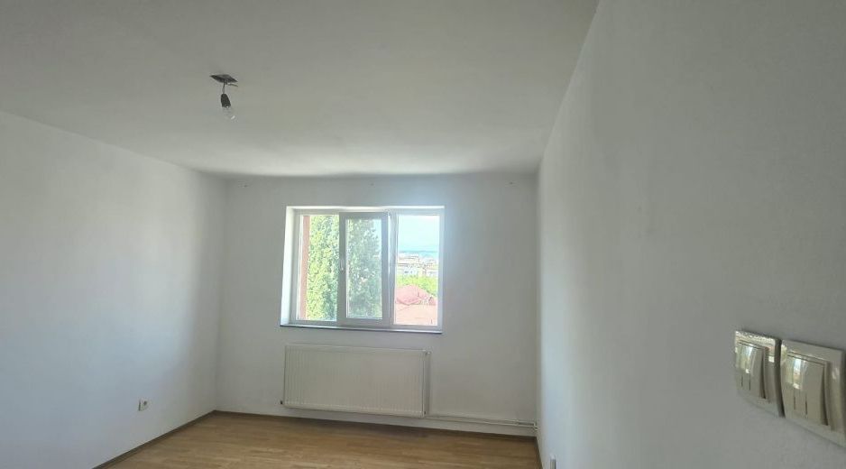 De vânzare apartament 2 camere decomandat | Zona 8 Mai - Poză 21