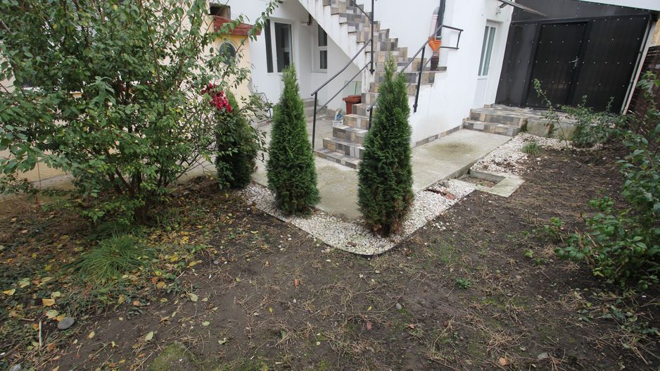 Spatiu birouri 4 camere, 2 băi,100 mp. zona centrală - Poză 8