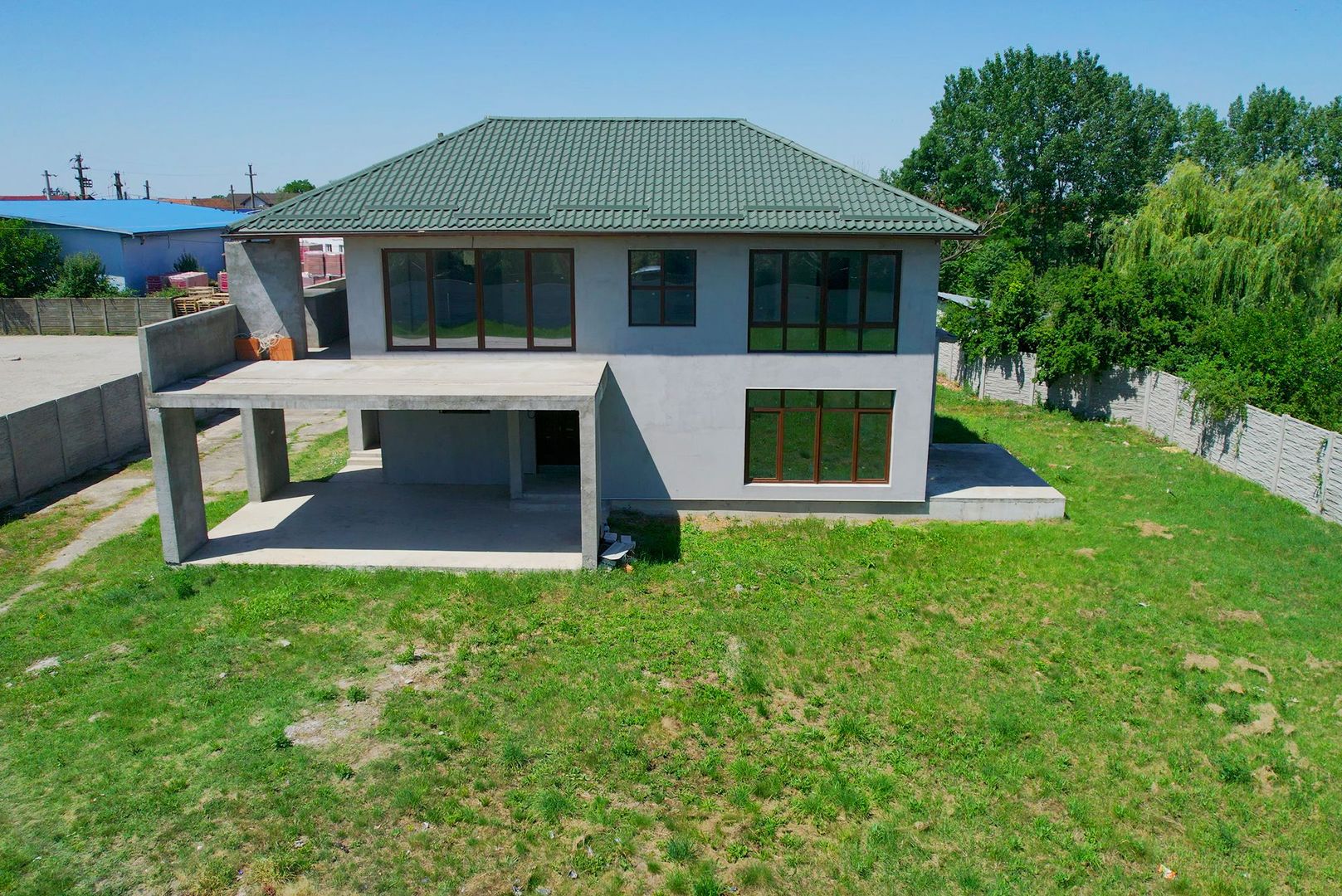 Vilă cu arhitectură modernă în Săcălaz - Poză 1