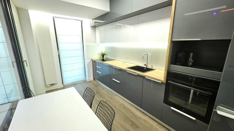 Inchiriere apartament Cloud9 | 2 camere si loc parcare inclus - Poză 4