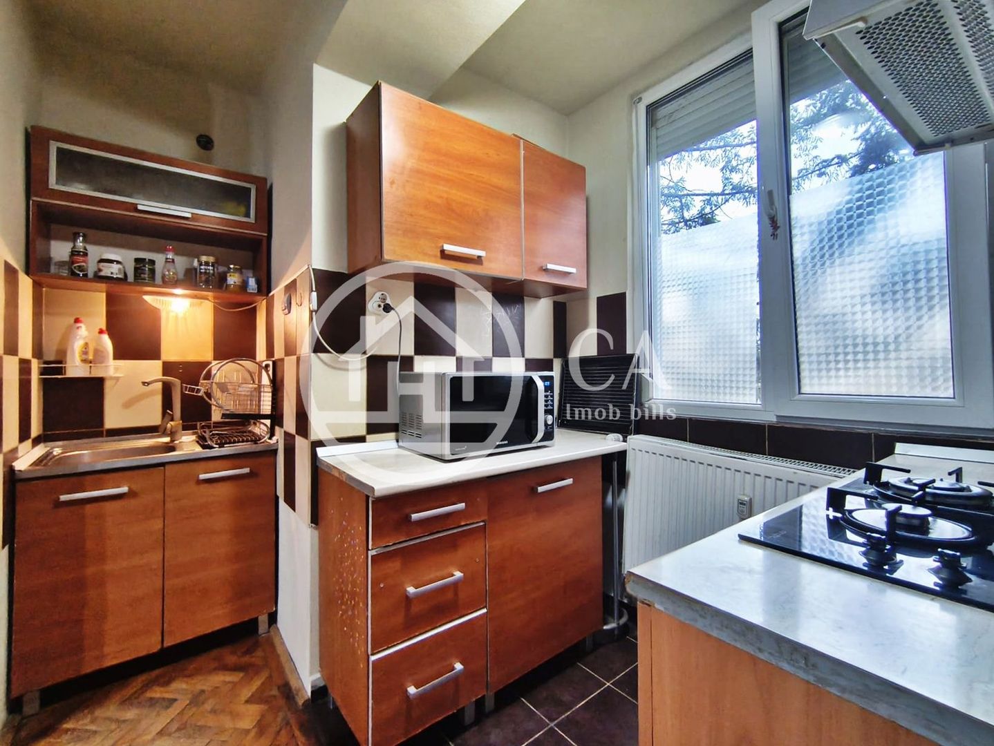 Apartament de inchiriat cu 3 camere in zona Ultracentrala, Oradea - Poză 8