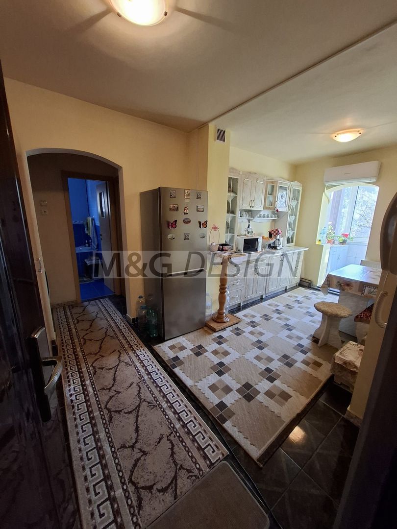 Aradului, 2 camere decomandate, et 3, centrala proprie - Poză 2