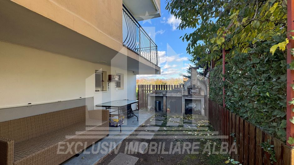 Apartament cu 3 camere de vanzare, Alba-Micesti - Poză 10