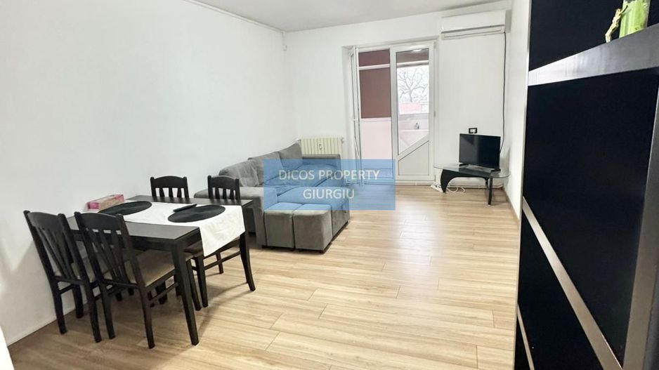 Apartament 3 camere, central - Poză 2