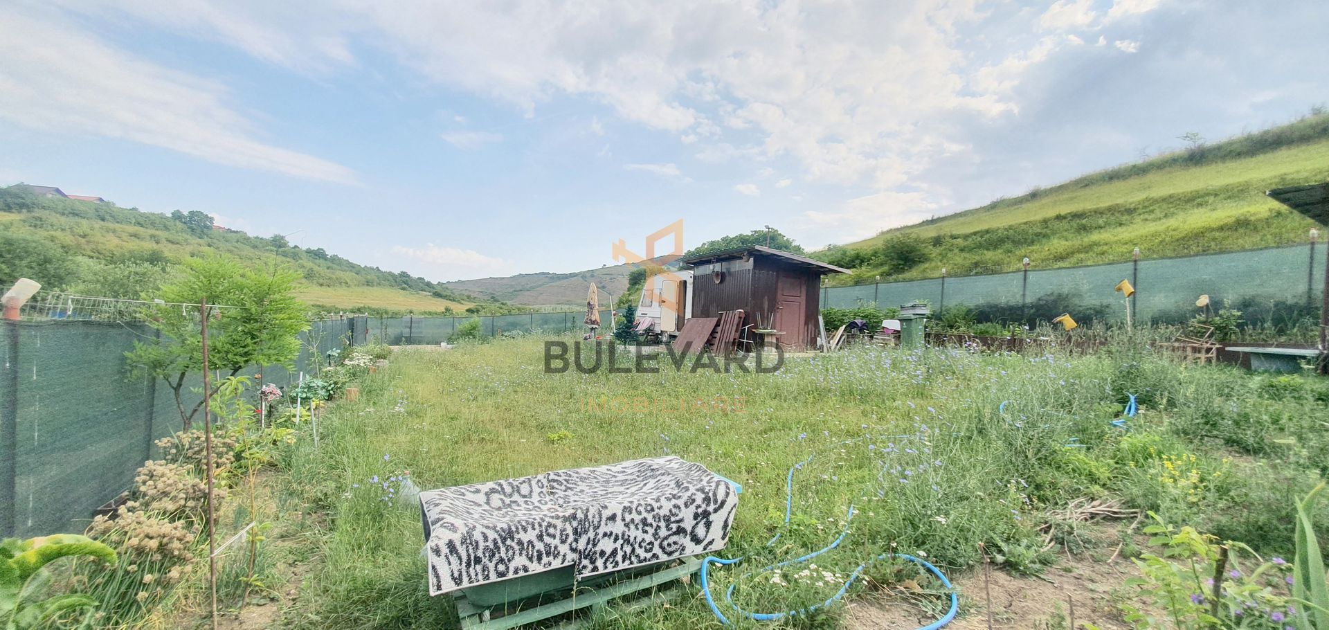 Teren cu suprafata de 434 mp pentru investitie si relaxare! - Poză 2