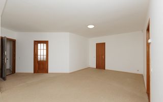 Chirie, casă, 7 camere, str. Galbena, Centru - Poză 21