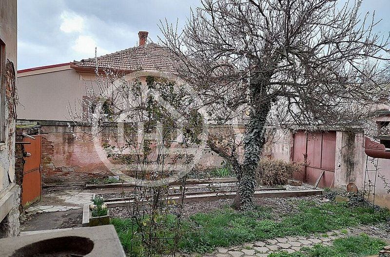 Apartament la casa cu 4 camere de vanzare zona ultracentrala Oradea - Poză 13