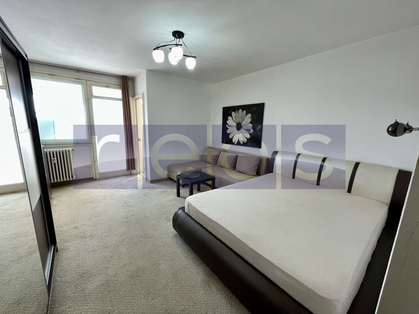 VANZARE GARSONIERA 30MP ZONA CENTRALA METROU IANCULUI OBOR - Poză 1