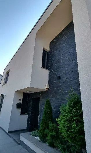 Casa, Lacul Brates - Poză 1