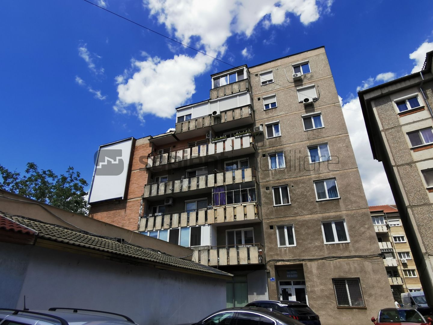De închiriat apartament cu 4 camere, Bd. Decebal - Poză 13