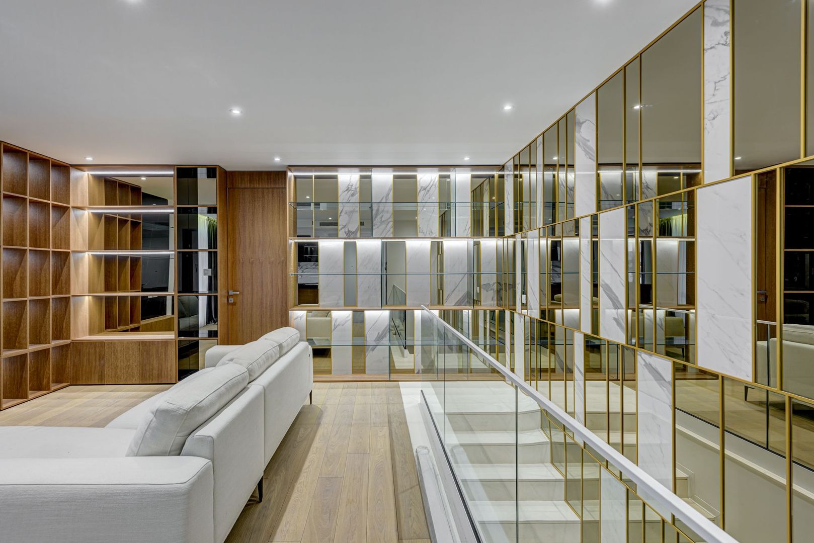 Apartament spatios 4 camere tip duplex | One Charles de Gaulle - Poză 5